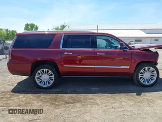 2018 Cadillac Escalade ESV Platinum z VIN 1GYS4KKJXJR270598, wystawiony jako IAAI lot #42238452 z przebiegiem 60 194 mil mil oraz . Historia ofert i sprzedaży dostępna na DreamBid. Obrazek 14.