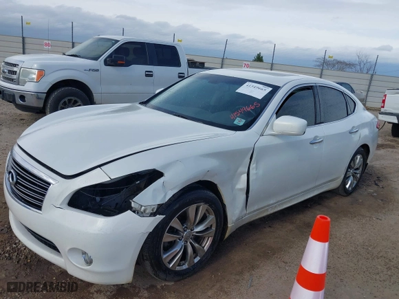 2013 Infiniti M37 with VIN JN1BY1AP2DM513075, listed as a IAAI auction lot 41549665 with 147,933 mi miles. Bid and sale history available at carsss.com. Image 17.