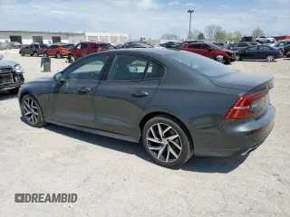 2019 Volvo S60 Momentum with VIN 7JR102FK2KG010775, listed as a Copart auction lot 48239693 with 48,431 mi miles. Bid and sale history available at carsss.com. Image 2.
