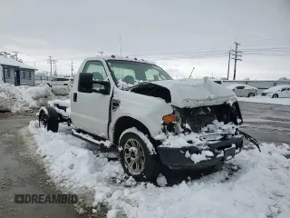 2008 Ford F-350 XL with VIN 1FDSF34518ED31999, listed as a Copart auction lot 43069015 with 274,981 mi miles and Salvage Title. Bid and sale history available at DreamBid. Image 10.