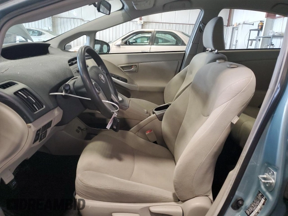 2014 Toyota Prius Four with VIN JTDKN3DU5E1750987, listed as a Copart auction lot 61462325 with 67,808 mi miles and Salvage title. Bid and sale history available at DreamBid. Image 7.