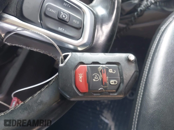 2018 Jeep Wrangler Unlimited Sahara z VIN 1C4HJXEG2JW124882, wystawiony jako IAAI lot #42437816 z przebiegiem Nie podano mil oraz . Historia ofert i sprzedaży dostępna na DreamBid. Obrazek 11.