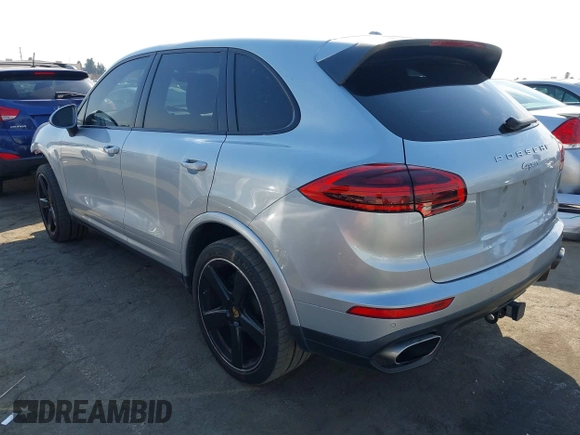 2017 Porsche Cayenne with VIN WP1AA2A20HKA80556, listed as a IAAI auction lot 40449857 with 40,504 mi miles. Bid and sale history available at carsss.com. Image 3.