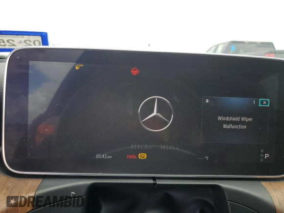 2023 Mercedes-Benz C 300 z VIN W1KAF4GB7PR103025, wystawiony jako Copart lot #62902094 z przebiegiem 38 145 mil mil oraz Szkoda całkowita • Salvage title. Historia ofert i sprzedaży dostępna na DreamBid. Obrazek 9.