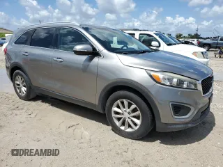 2018 Kia Sorento LX with VIN 5XYPG4A56JG350014, listed as a Copart auction lot 55232835 with 184,875 mi miles and Clean Title. Bid and sale history available at DreamBid. Image 4.