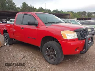2011 Nissan Titan z VIN 1N6BA0CJ7BN325757, wystawiony jako IAAI lot #41908073 z przebiegiem 194 982 mil mil oraz . Historia ofert i sprzedaży dostępna na DreamBid. Obrazek 1.