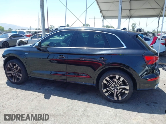 2018 Audi SQ5 Premium Plus z VIN WA1A4AFY1J2008989, wystawiony jako IAAI lot #42249709 z przebiegiem 82 188 mil mil oraz . Historia ofert i sprzedaży dostępna na DreamBid. Obrazek 15.