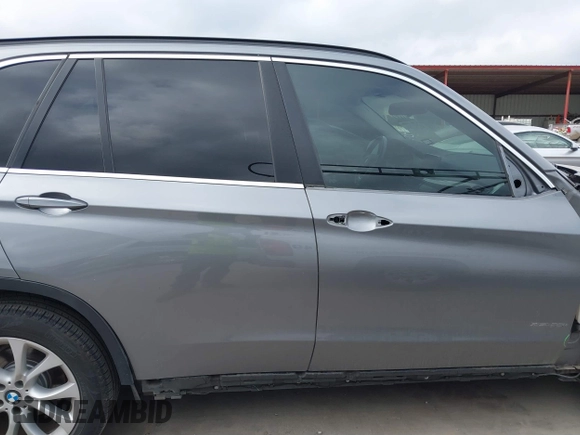 2016 BMW X5 xDrive35i with VIN 5UXKR0C52G0U08532, listed as a IAAI auction lot 41701384 with 100,881 mi miles. Bid and sale history available at carsss.com. Image 14.