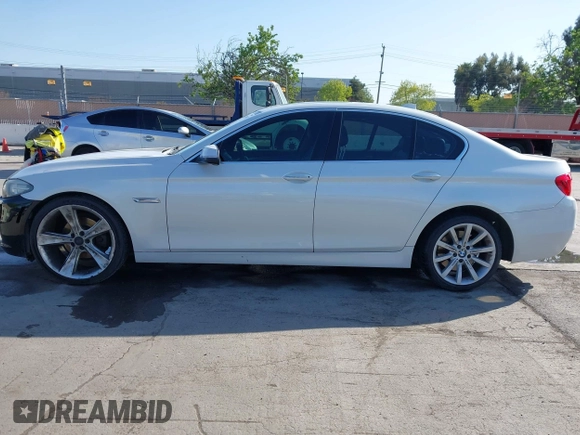 2015 BMW 5 Series 528i with VIN WBA5A5C59FD524043, listed as a IAAI auction lot 42023892 with 94,216 mi miles and . Bid and sale history available at carsss.com. Image 14.
