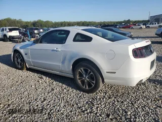 2014 Ford Mustang V6 with VIN 1ZVBP8AM2E5264414, listed as a Copart auction lot 51498755 with 162,595 mi miles and Salvage Title. Bid and sale history available at carsss.com. Image 2.