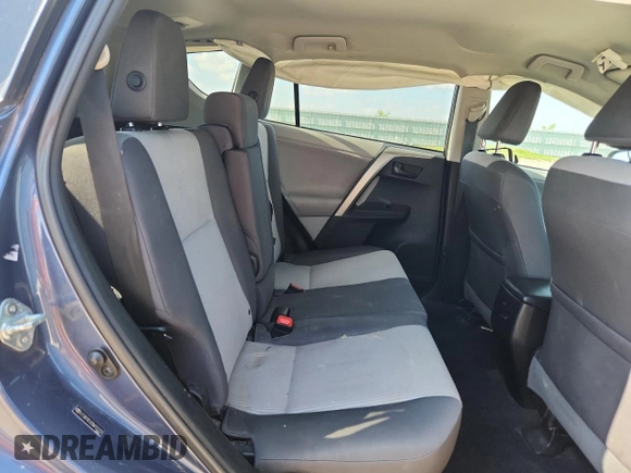 2013 Toyota RAV4 LE z VIN 2T3BFREV2DW122313, wystawiony jako Copart lot #62961105 z przebiegiem 152 497 mil mil oraz Nie do naprawy • Non repairable. Historia ofert i sprzedaży dostępna na DreamBid. Obrazek 11.