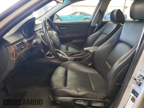 2006 BMW 3 Series 325i with VIN WBAVB13546KR64463, listed as a Copart auction lot 55765055 with 236,997 mi miles and Salvage title. Bid and sale history available at DreamBid. Image 7.