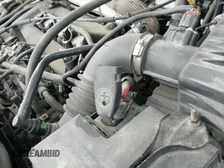 2005 Ford Escape XLS Value с VIN 1FMYU02Z45KB85048, выставлен на аукционе IAAI как лот 42309081 с пробегом 106 395 миль миль и . История ставок и продаж доступна на DreamBid. Изображение 18.
