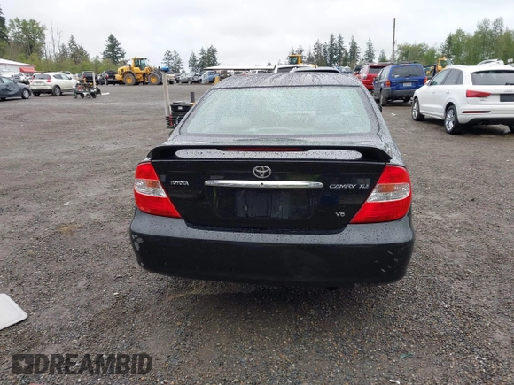 2003 Toyota Camry LE z VIN 4T1BF30KX3U049919, wystawiony jako IAAI lot #42148543 z przebiegiem 208 140 mil mil oraz . Historia ofert i sprzedaży dostępna na DreamBid. Obrazek 9.