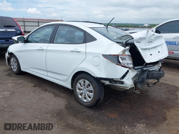2016 Hyundai Accent SE z VIN KMHCT4AE4GU966212, wystawiony jako IAAI lot #42117073 z przebiegiem 113 751 mil mil oraz . Historia ofert i sprzedaży dostępna na DreamBid. Obrazek 3.