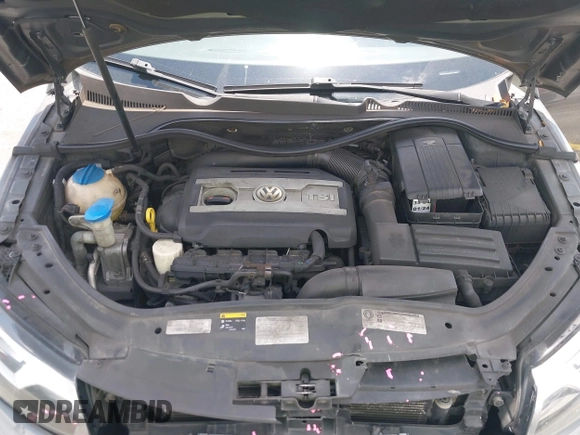 2014 Volkswagen Eos Sport with VIN WVWBW8AH2EV000313, listed as a IAAI auction lot 42333112 with 106,125 mi miles and . Bid and sale history available at DreamBid. Image 10.