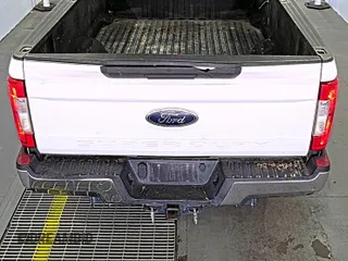 2017 Ford F-250 XL с VIN 1FTBF2A69HEF38944, выставлен на аукционе IAAI как лот 42229587 с пробегом 226 069 миль миль и . История ставок и продаж доступна на DreamBid. Изображение 1.