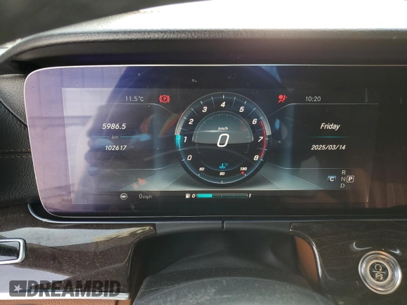 2018 Mercedes-Benz E 400 with VIN WDD1J6GB6JF040681, listed as a Copart auction lot 47460785 with 102,617 mi miles and Salvage Title. Bid and sale history available at DreamBid. Image 9.