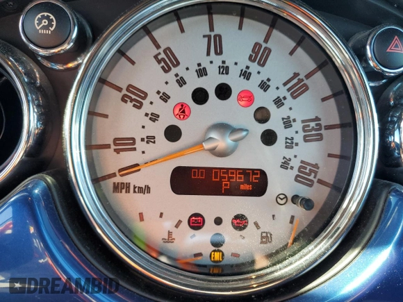 2005 MINI Convertible S z VIN WMWRH33565TK56154, wystawiony jako Copart lot #55860025 z przebiegiem 59 672 mil mil oraz Szkoda całkowita • Salvage title. Historia ofert i sprzedaży dostępna na DreamBid. Obrazek 9.