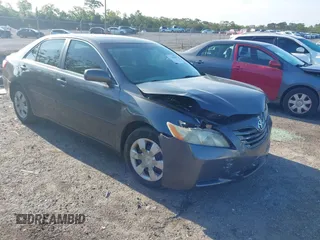 2007 Toyota Camry CE with VIN 4T1BE46K77U147361, listed as a IAAI auction lot 41918501 with 267,924 mi miles. Bid and sale history available at carsss.com. Image 1.
