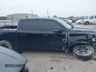 2021 Ram 1500 Big Horn z VIN 1C6RREFG7MN630189, wystawiony jako IAAI lot #41371219 z przebiegiem 62 613 mil mil oraz . Historia ofert i sprzedaży dostępna na DreamBid. Obrazek 12.