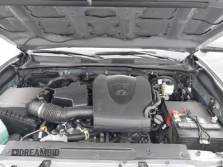 2021 Toyota Tacoma SR z VIN 3TMCZ5AN1MM422937, wystawiony jako IAAI lot #42067866 z przebiegiem 33 232 mil mil oraz . Historia ofert i sprzedaży dostępna na DreamBid. Obrazek 10.