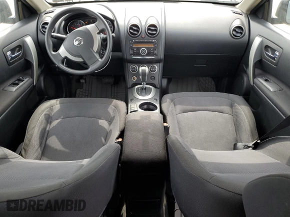2015 Nissan Rogue S z VIN JN8AS5MV9FW260988, wystawiony jako Copart lot #82910494 z przebiegiem 104 086 mil mil oraz Szkody całkowita. Historia ofert i sprzedaży dostępna na DreamBid. Obrazek 8.