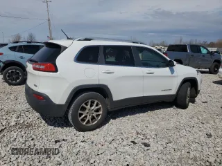 2014 Jeep Cherokee Altitude with VIN 1C4PJMCB5EW282205, listed as a Copart auction lot 53421125 with 185,915 mi miles and Clean Title. Bid and sale history available at carsss.com. Image 3.