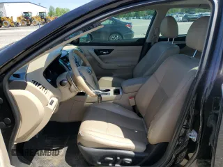 2017 Nissan Altima SL with VIN 1N4BL3AP4HC211330, listed as a Copart auction lot 53374055 with 220,107 mi miles and Salvage title. Bid and sale history available at DreamBid. Image 7.