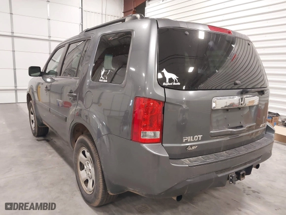 2013 Honda Pilot LX with VIN 5FNYF4H2XDB014364, listed as a IAAI auction lot 41954629 with 247,114 mi miles. Bid and sale history available at carsss.com. Image 3.
