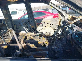 2003 Dodge 2500 ST with VIN 3D7KU28D53G836912, listed as a IAAI auction lot 41963302 with Not Provided miles and . Bid and sale history available at DreamBid. Image 5.