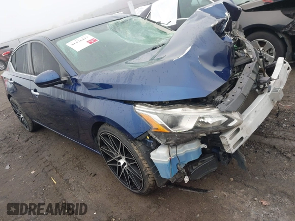 2020 Nissan Altima 2.5 S with VIN 1N4BL4BV4LC226809, listed as a IAAI auction lot 41126417 with 1 mi miles. Bid and sale history available at carsss.com. Image 1.