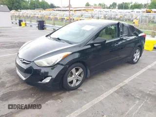 2013 Hyundai Elantra GLS z VIN 5NPDH4AE1DH385623, wystawiony jako IAAI lot #42267626 z przebiegiem 328 724 mil mil oraz . Historia ofert i sprzedaży dostępna na DreamBid. Obrazek 2.