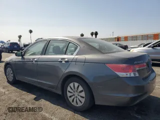 2011 Honda Accord LX z VIN 1HGCP2F36BA112001, wystawiony jako Copart lot #62238045 z przebiegiem 179 469 mil mil oraz Czysty tytuł • Clean title. Historia ofert i sprzedaży dostępna na DreamBid. Obrazek 2.