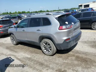 2019 Jeep Cherokee Latitude Plus with VIN 1C4PJMLB3KD437129, listed as a Copart auction lot 61947675 with 73,982 mi miles and Salvage title. Bid and sale history available at DreamBid. Image 2.