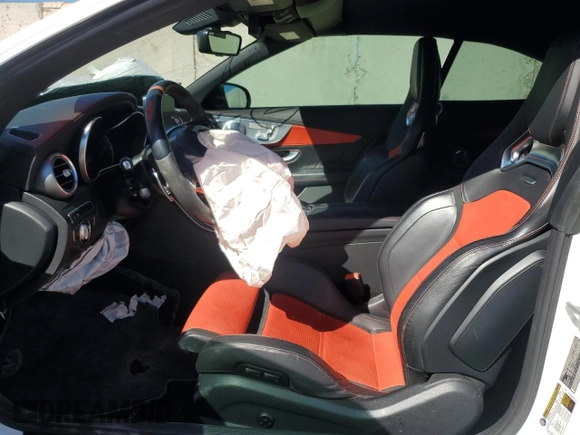 2017 Mercedes-Benz C 63 S AMG z VIN WDDWK8HB1HF465815, wystawiony jako Copart lot #71602664 z przebiegiem 57 280 mil mil oraz Szkoda całkowita • Salvage title. Historia ofert i sprzedaży dostępna na DreamBid. Obrazek 7.