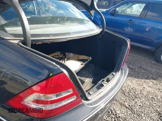 2003 Mercedes-Benz C 240 z VIN WDBRF61J43E010486, wystawiony jako IAAI lot #42051173 z przebiegiem Nie podano mil oraz . Historia ofert i sprzedaży dostępna na DreamBid. Obrazek 6.
