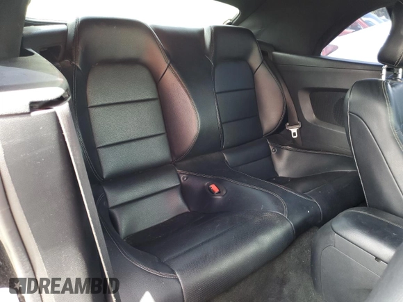 2016 Ford Mustang GT Premium z VIN 1FATP8FF1G5296023, wystawiony jako Copart lot #60981925 z przebiegiem 100 109 mil mil oraz Szkoda całkowita • Salvage title. Historia ofert i sprzedaży dostępna na DreamBid. Obrazek 10.