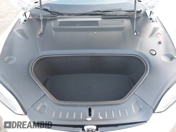 2022 Tesla Model S with VIN 5YJSA1E57NF483768, listed as a IAAI auction lot 41069339 with 35,342 mi miles and . Bid and sale history available at DreamBid. Image 10.