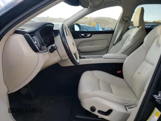 2021 Volvo XC60 Momentum with VIN YV4A22RK4M1685809, listed as a Copart auction lot 77185434 with 47,420 mi miles and Salvage Title. Bid and sale history available at carsss.com. Image 7.