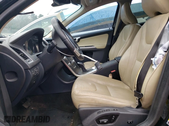 2016 Volvo XC60 T5 Drive-E Premier with VIN YV440MDK5G2895727, listed as a Copart auction lot 44929125 with 173,961 mi miles and Salvage Title. Bid and sale history available at carsss.com. Image 7.