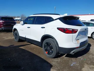 2019 Chevrolet Blazer with VIN 3GNKBBRA6KS694139, listed as a IAAI auction lot 41877859 with 122,259 mi miles. Bid and sale history available at carsss.com. Image 3.