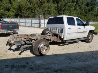 2012 GMC Sierra 3500HD Denali z VIN 1GT426C89CF241590, wystawiony jako Copart lot #73674634 z przebiegiem 343 521 mil mil oraz Szkody całkowita. Historia ofert i sprzedaży dostępna na DreamBid. Obrazek 3.