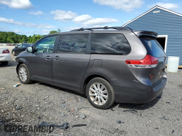 2013 Toyota Sienna XLE с VIN 5TDDK3DC2DS065291, выставлен на аукционе Copart как лот 60814175 с пробегом 170 626 миль миль и Чистый • Clean title. История ставок и продаж доступна на DreamBid. Изображение 2.