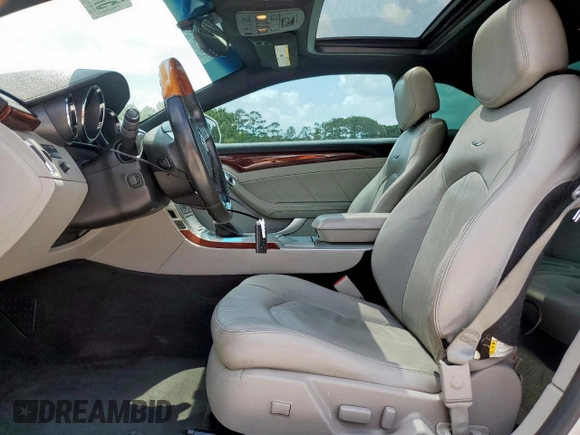 2011 Cadillac CTS Premium z VIN 1G6DP1EDXB0123728, wystawiony jako Copart lot #57966175 z przebiegiem 147 068 mil mil oraz Szkoda całkowita • Salvage title. Historia ofert i sprzedaży dostępna na DreamBid. Obrazek 7.
