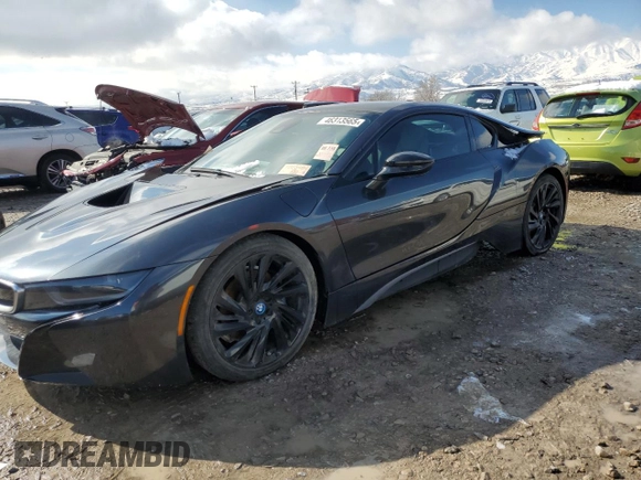 2015 BMW i8 z VIN WBY2Z2C51FV392465, wystawiony jako Copart lot #46313565 z przebiegiem Nie podano mil oraz Czysty tytuł • Clean title. Historia ofert i sprzedaży dostępna na DreamBid. Obrazek 1.