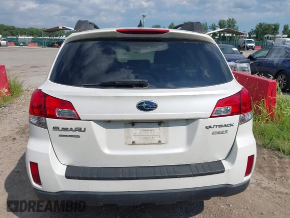 2014 Subaru Outback Limited with VIN 4S4BRBLC2E3309969, listed as a IAAI auction lot 42782324 with 187,771 mi miles and . Bid and sale history available at DreamBid. Image 16.