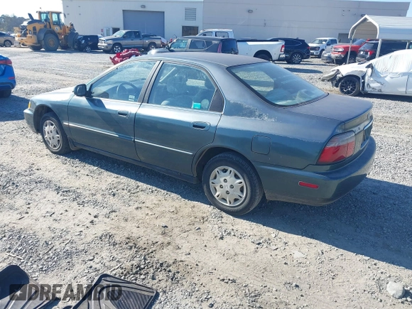 1997 Honda Accord Value with VIN 1HGCD5680VA148728, listed as a IAAI auction lot 41011149 with 198,773 mi miles and . Bid and sale history available at carsss.com. Image 3.