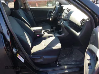 2008 Toyota RAV4 Sport with VIN JTMBK32V886040476, listed as a IAAI auction lot 41576176 with 165,025 mi miles. Bid and sale history available at carsss.com. Image 5.