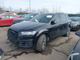 2019 Audi Q7 Prestige with VIN WA1VAAF78KD041186, listed as a IAAI auction lot 41641100 with 157,210 mi miles. Bid and sale history available at carsss.com. Image 17.